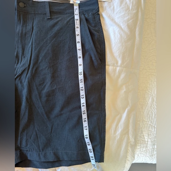 CHAPS NWT Men’s Golf Shorts Size 40 Dark Grey - Picture 12 of 12